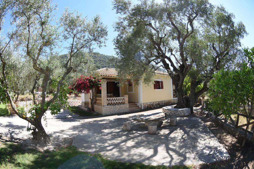 Yannis' Village Keri Exterior foto